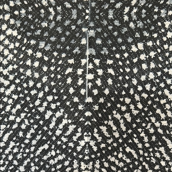 Chico's Black and White Geometric Tunic - Picture 9 of 10